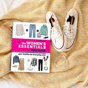  The Women's Essentials Collection 4th Edition - Casual Capsule Wardrobe Cute and Comfy Stylish Outfit Ideas for Moms